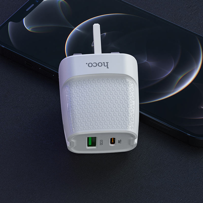 Wall charger “C85B Bright” PD20W + QC3.0 UK plug